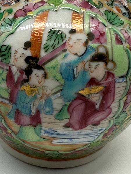 Vase. Chinese Porcelain Rose Medallion. Dragon on Neck. 5 3/4" H. Qing 19th Cent