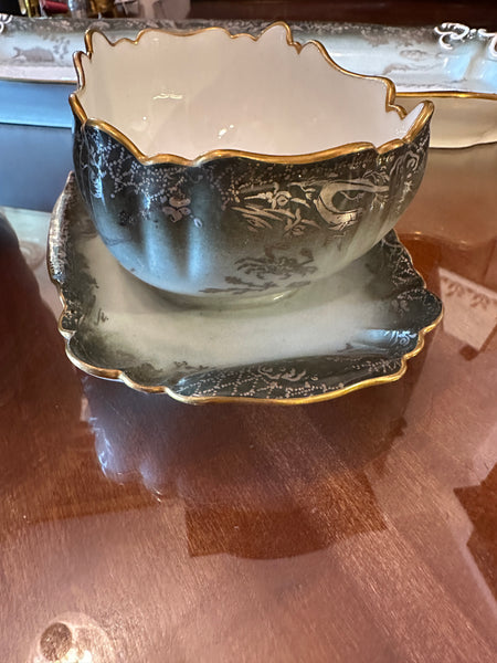 Haviland Limoges Fish Service. Platter, Sauce, 12 Plates. Late 19th Century