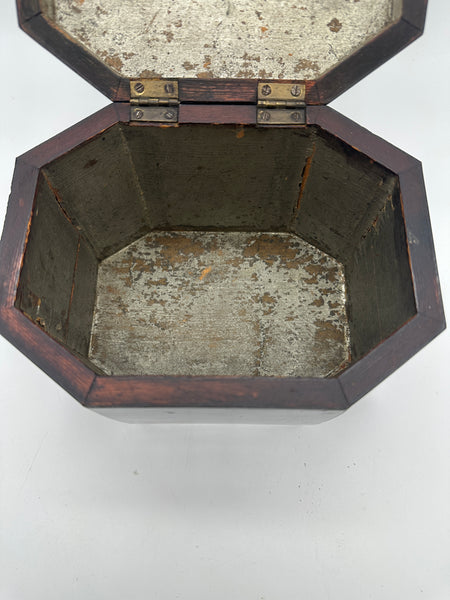 Octagonal Mahogany Tea Box Caddy. Yellow Pine Trim. Circa 1820