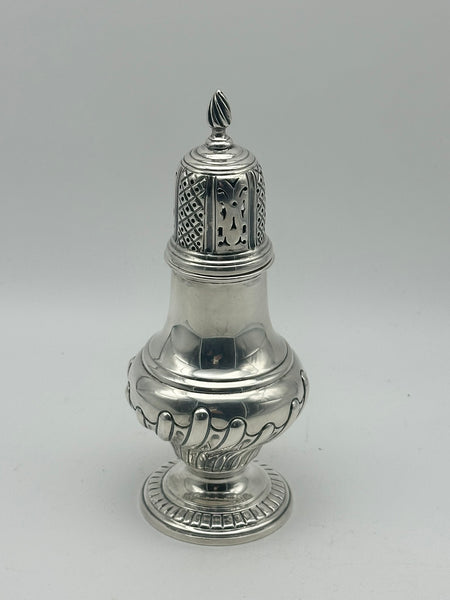 Muffineer or Caster Shaker. English Sterling Silver. Sheffield 1898. James Dixon