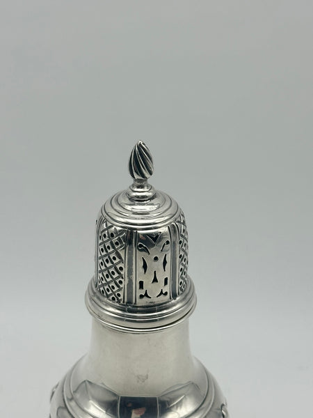 Muffineer or Caster Shaker. English Sterling Silver. Sheffield 1898. James Dixon