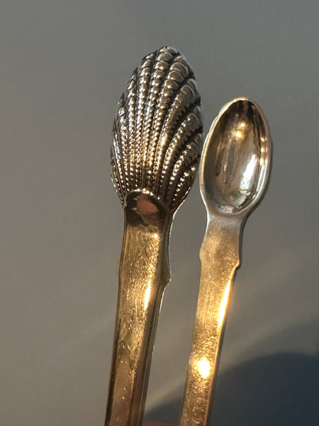 Georgian Period Scottish Sterling Silver Sugar Tongs. Shell Tips. Edinburgh 1823
