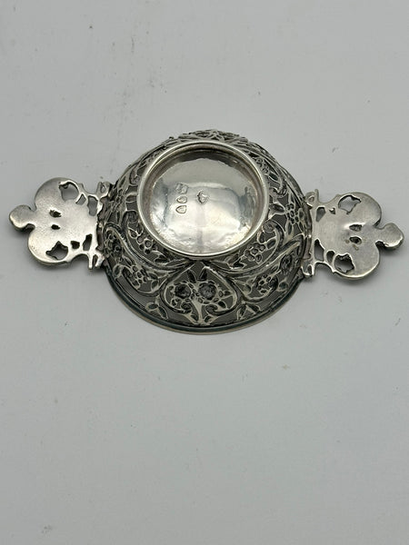 Handled Bon Bon or Nut Dish. English Sterling Silver. Pierced. London 1895