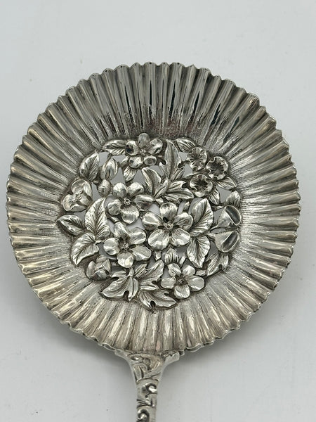 Pierced Berry Spoon. JE Caldwell Sterling Silver. Sunflower or Daisy 8 3/8"