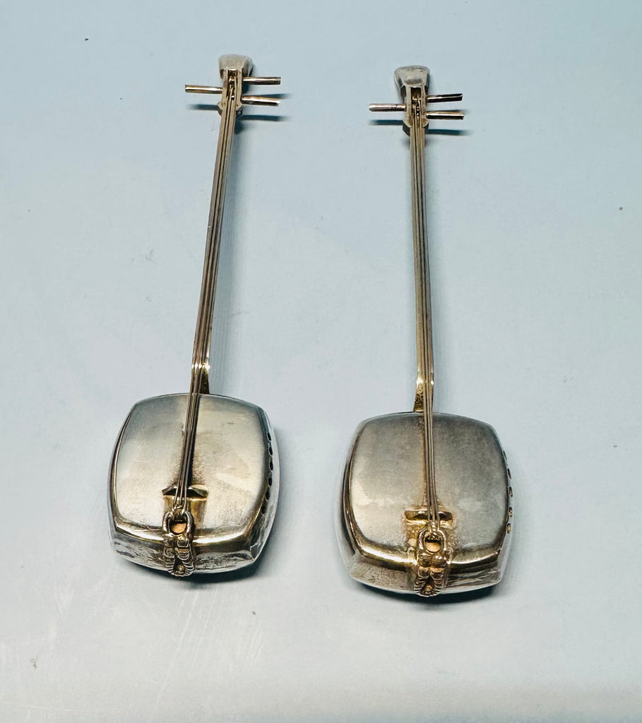 Pair Salt and Pepper Shakers. Japanese 950 Silver. Shamisen Stringed Instruments