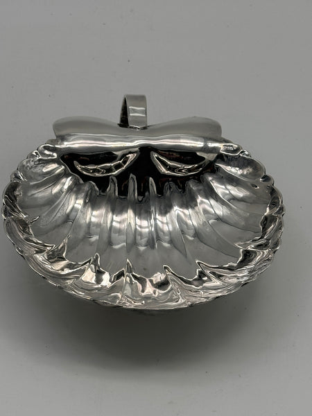 Shell Shaped Bowl with Bow Handle. Mexican Sterling Sanborns. 6 3/4". 242 grams