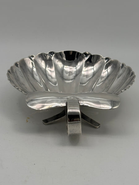 Shell Shaped Bowl with Bow Handle. Mexican Sterling Sanborns. 6 3/4". 242 grams