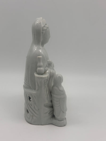 Chinese Blanc d'Chine White Porcelain Qwan Yin. Guan Yin. 7" Height