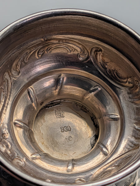 Muffineer Sugar Castor. English Sterling Silver Import from Germany. London 1899