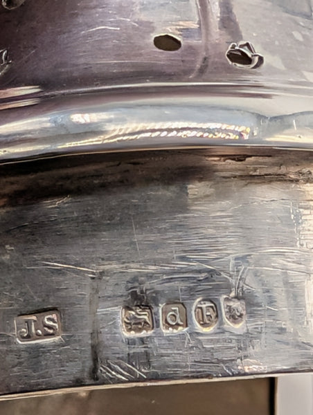 Muffineer Sugar Castor. English Sterling Silver Import from Germany. London 1899