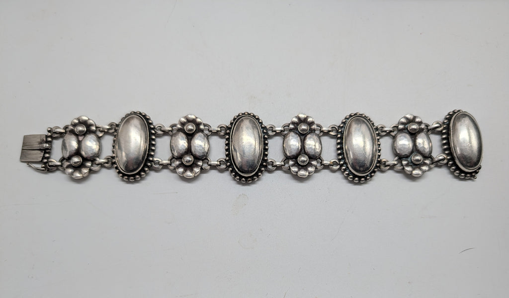 Bracelet. Early Georg Jensen Denmark. Sterling Silver. 7 3/8" Length