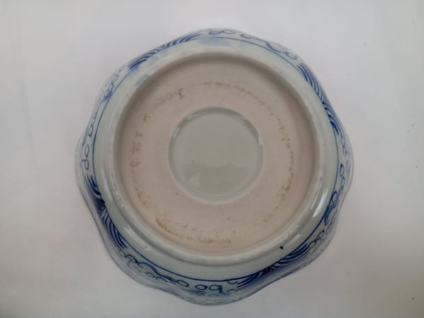 Japanese Imari Porcelain Blue and White Large Serving Bowl.
