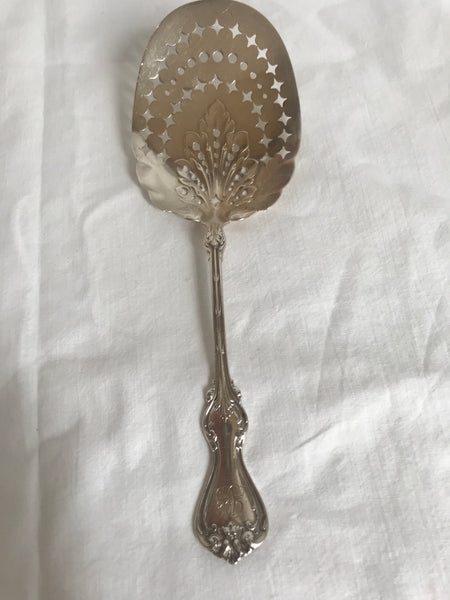 Fried Oyster Server, Pierced. Whiting Duke of York Sterling Silver. 8"