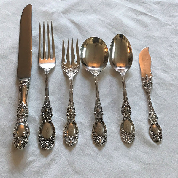 Flatware Service for Eight Plus 4 Serving. Wallace Lucerne. 52 pcs