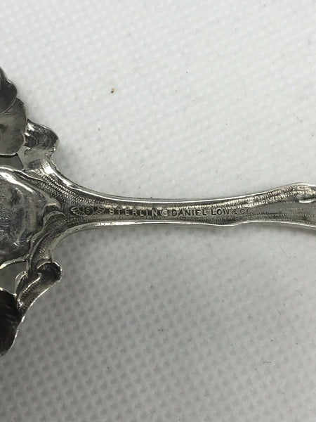 Bon Bon Scoop. Shiebler Co. Pierced Sterling Silver. Fiorito Clematis. 1903