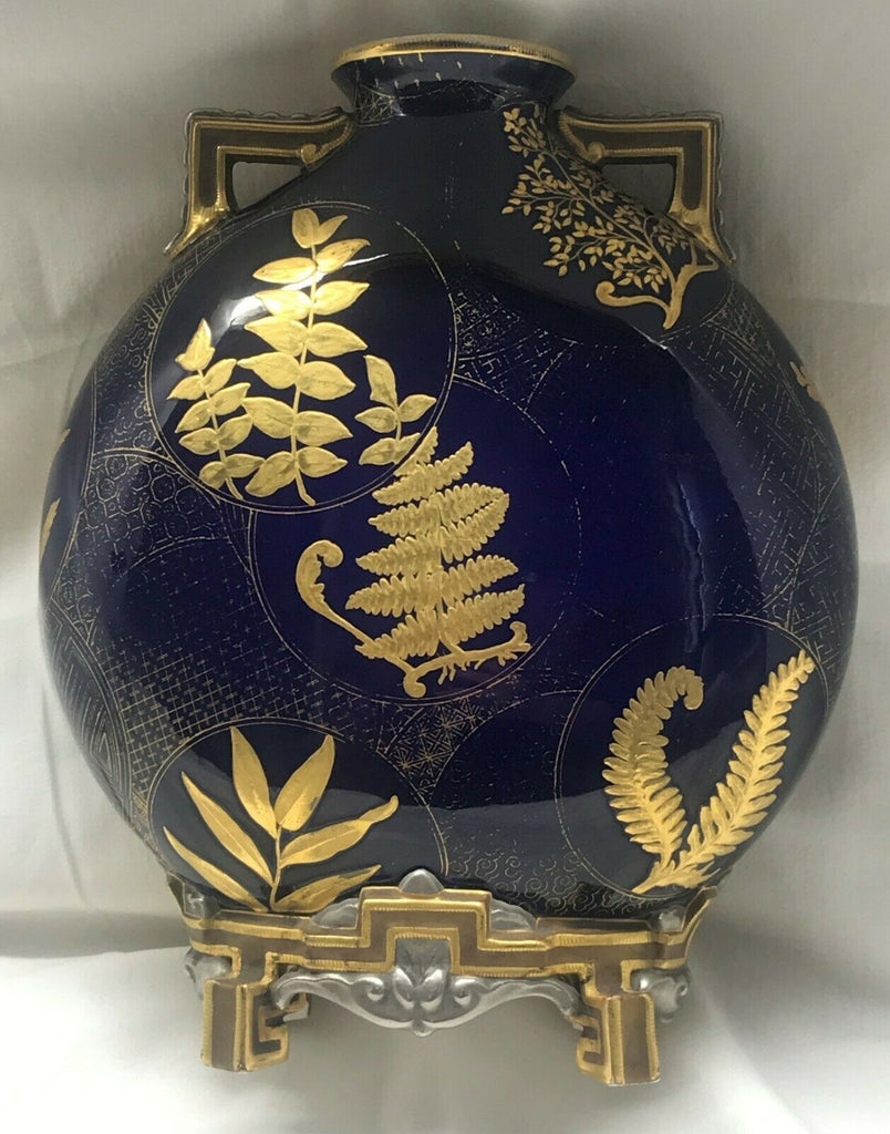 honning dannelse Ministerium English Worcester Moon Flask Vase. Cobalt and Gold. Ferns and Leaves. –  Singer Galleries